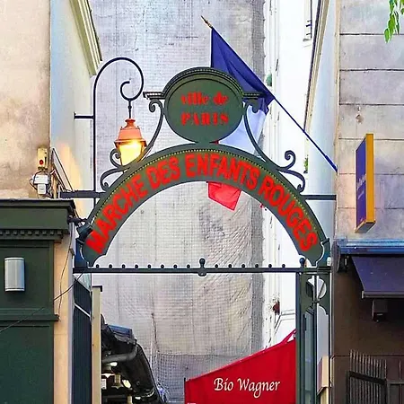 Charlot C * Paris