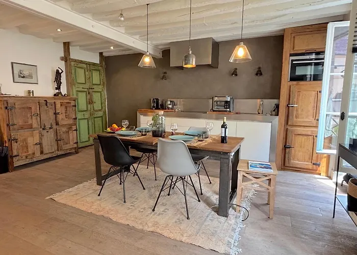 Charlot C Apartament
