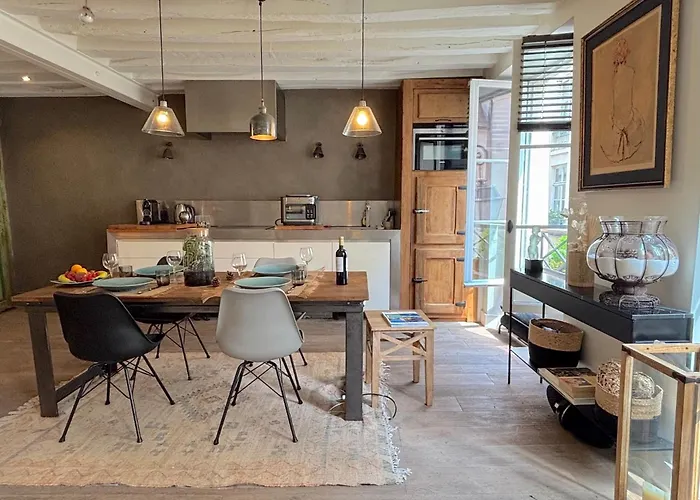 Apartament Charlot C *
