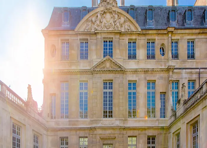 Charlot C * Paris
